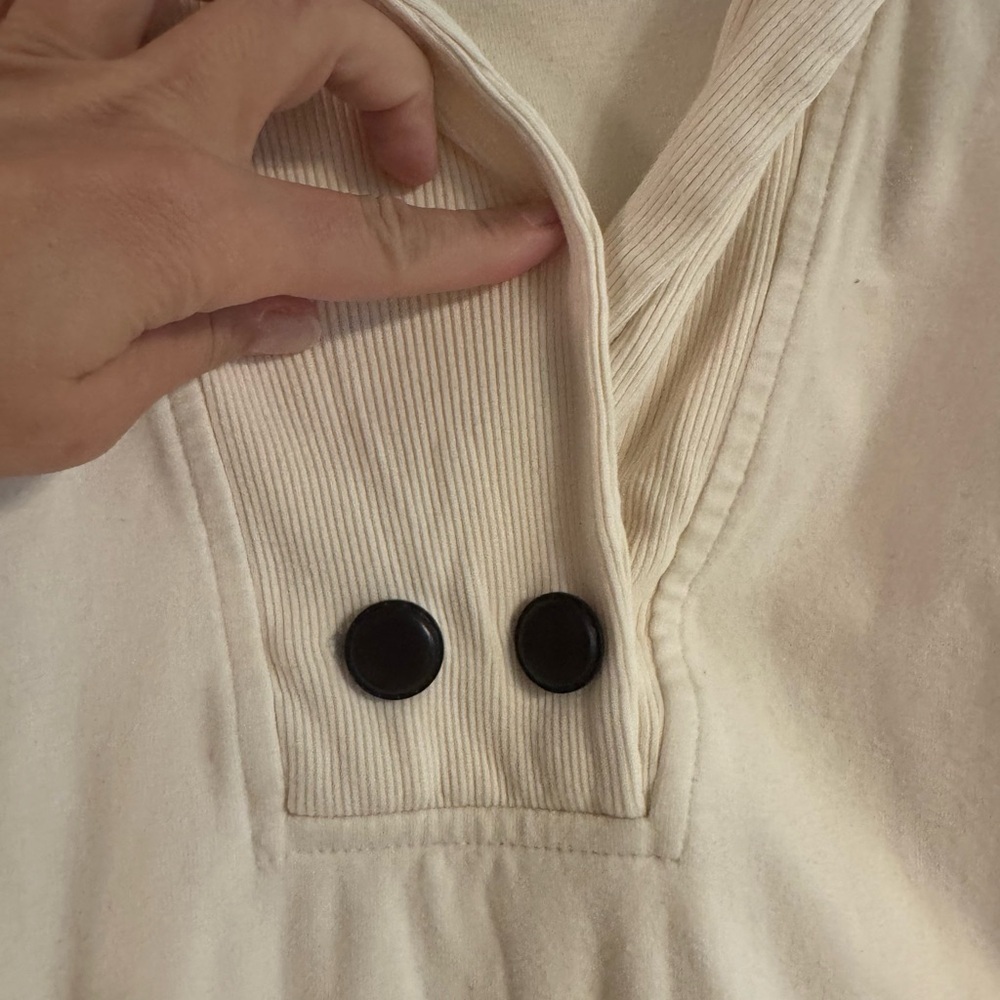 Banana Republic Luxe Cream Pullover, Small - Picture 4 of 9
